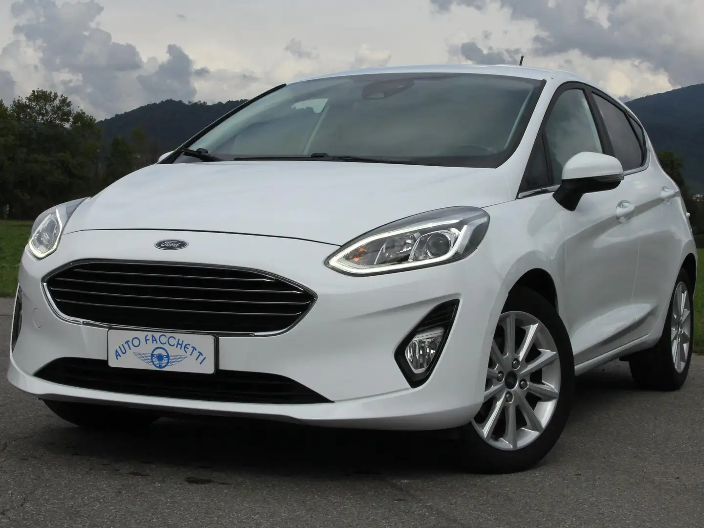 Ford Fiesta 5p 1.1 Titanium 85cv my19 Blanc - 1