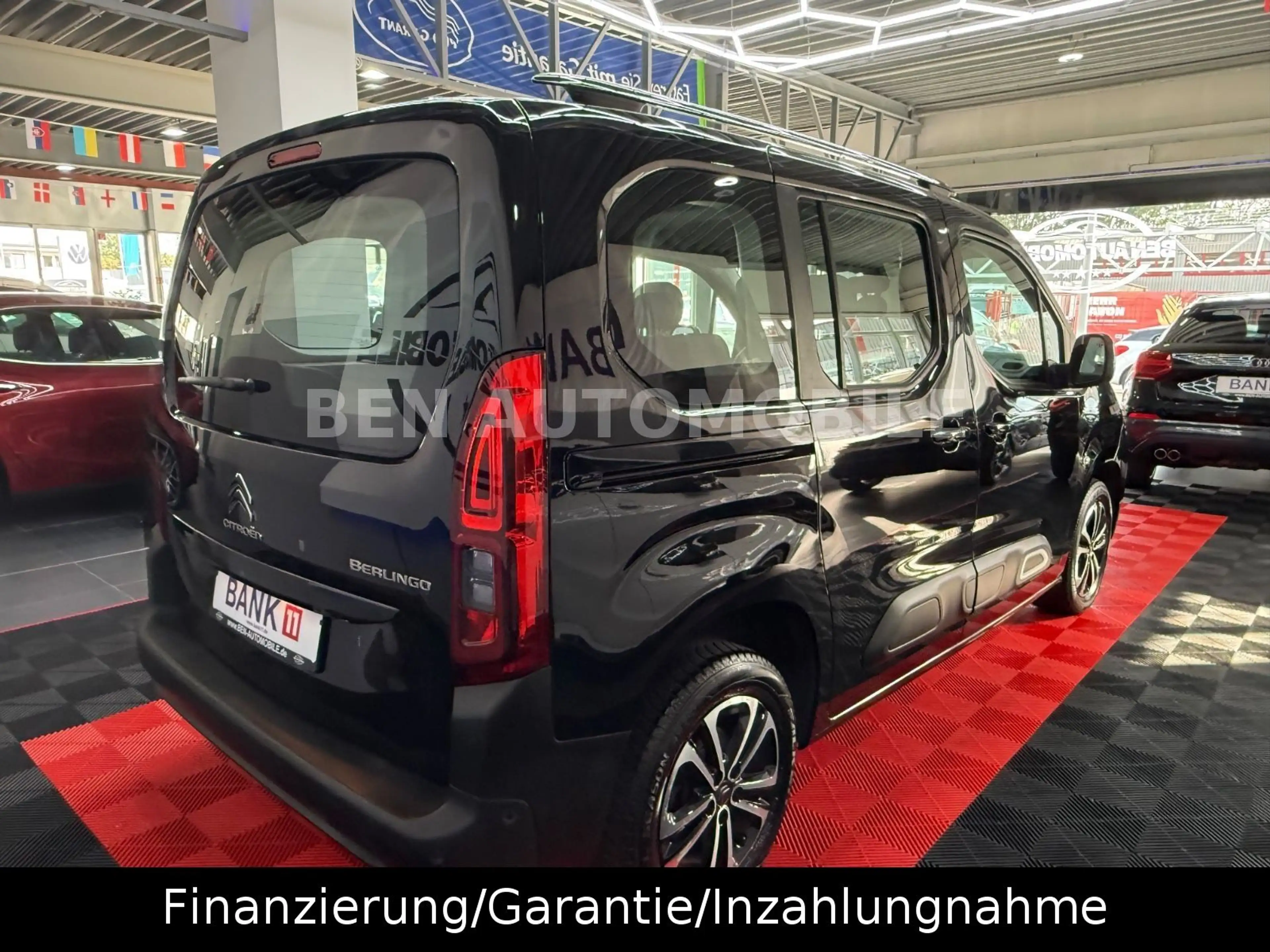 Citroen Berlingo Feel M RFK*NAVI*SHZ*PDC* — photo 11