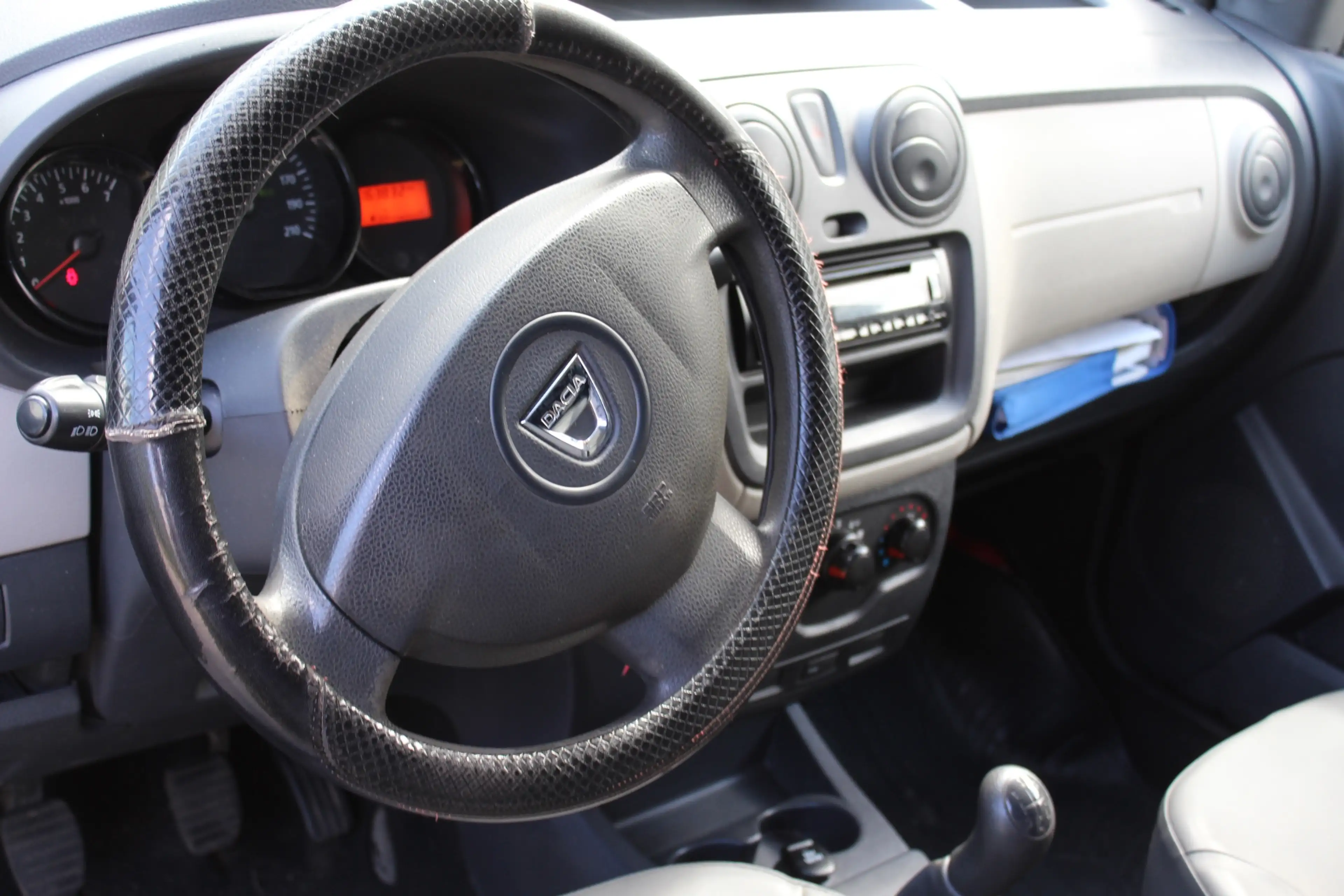 Dacia Dokker 1.6 MPI 100 Basic tekhaak BENZINE — photo 39