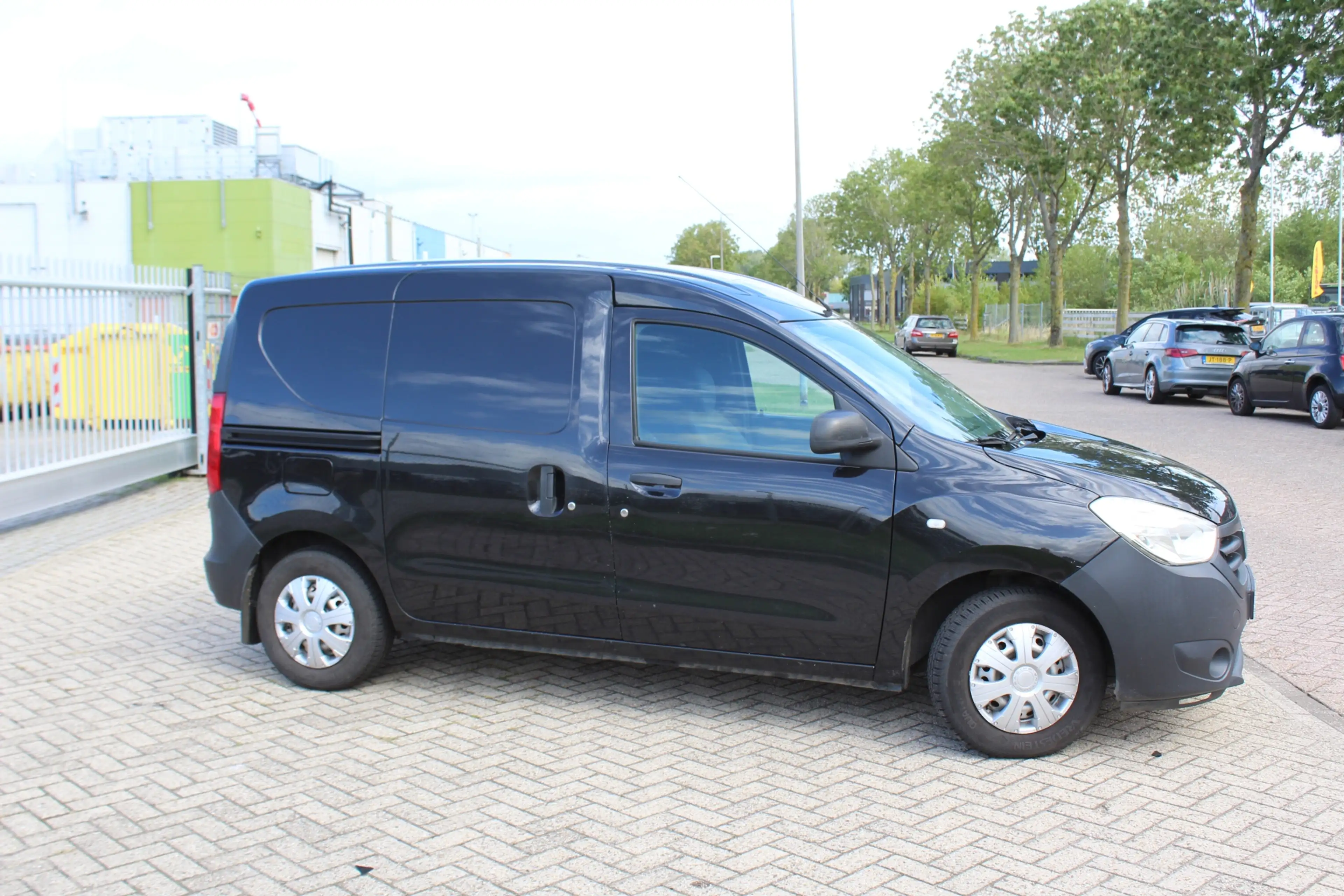 Dacia Dokker 1.6 MPI 100 Basic tekhaak BENZINE — photo 19