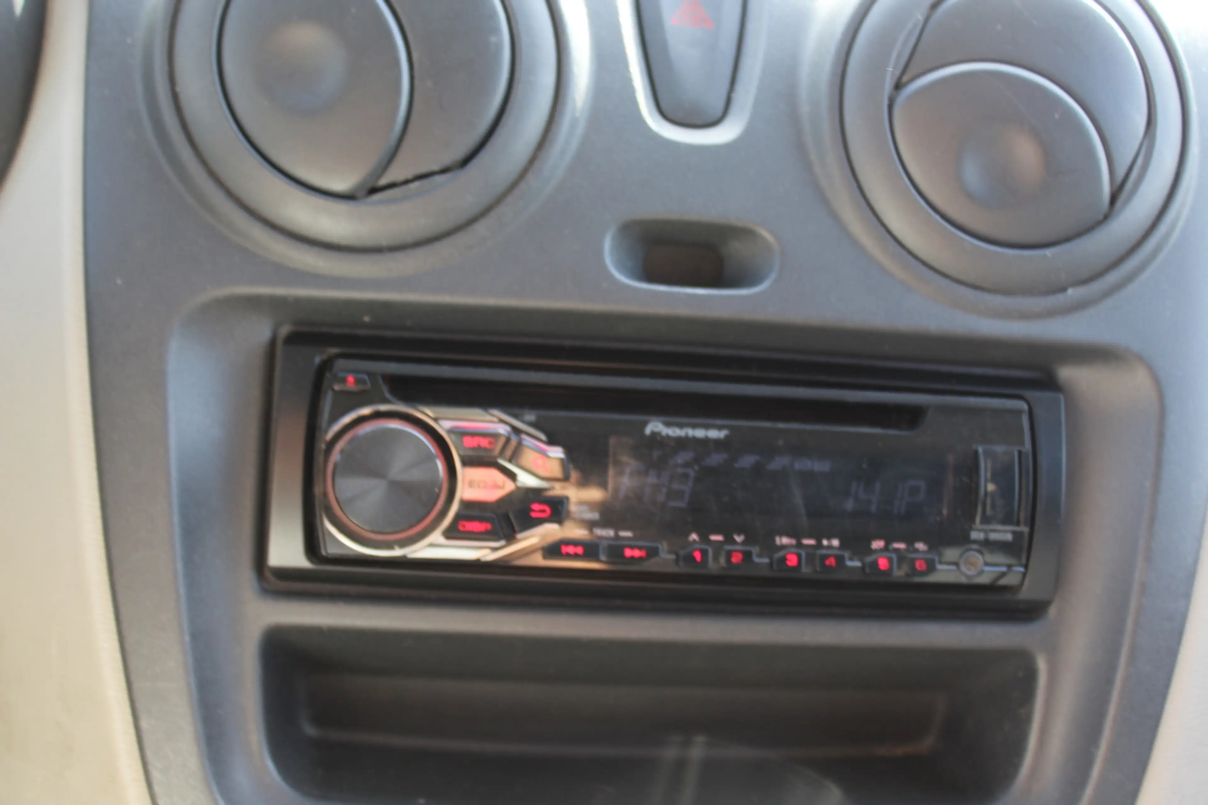 Dacia Dokker 1.6 MPI 100 Basic tekhaak BENZINE — photo 30