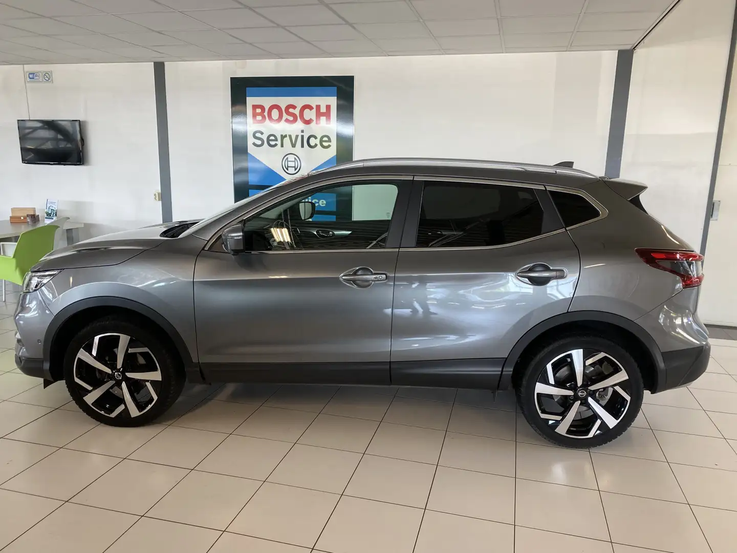 Nissan Qashqai 1.2 Tekna panoramadak /360 camera/ Trekhaak Grau - 2