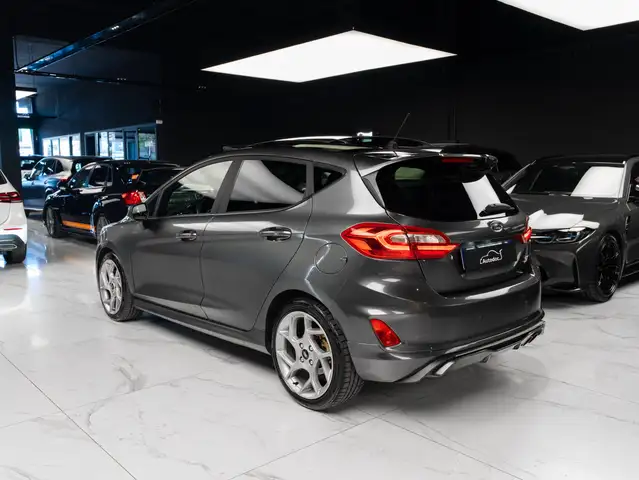 Ford Fiesta view 6