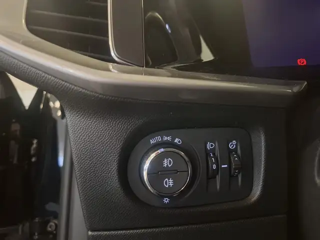 Opel Mokka-E view 12
