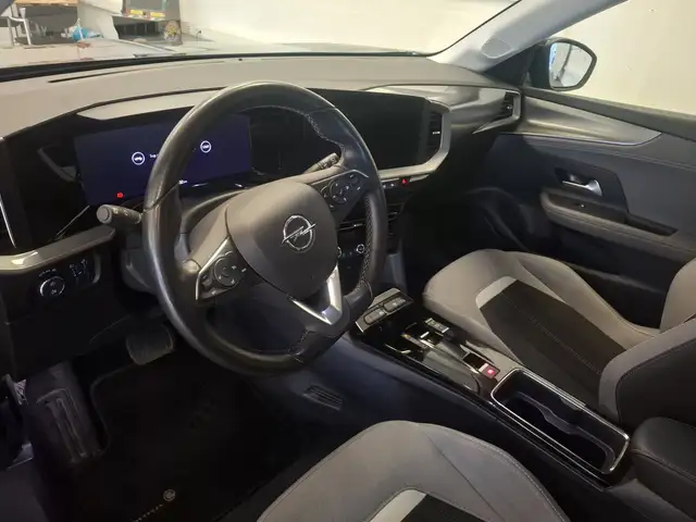 Opel Mokka-E view 8