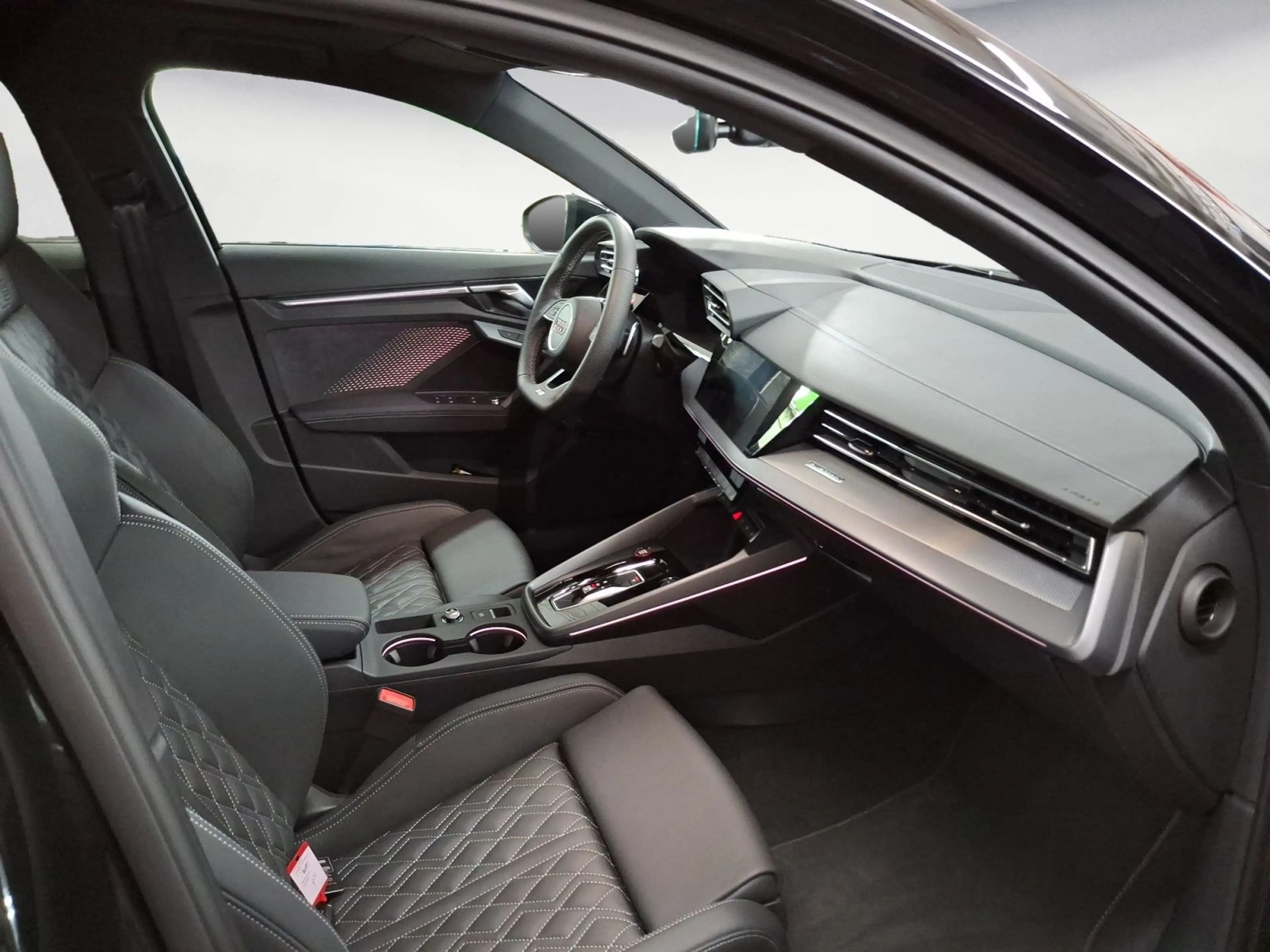 Audi S3 TFSI 245(333) kW(PS) S tronic — photo 13