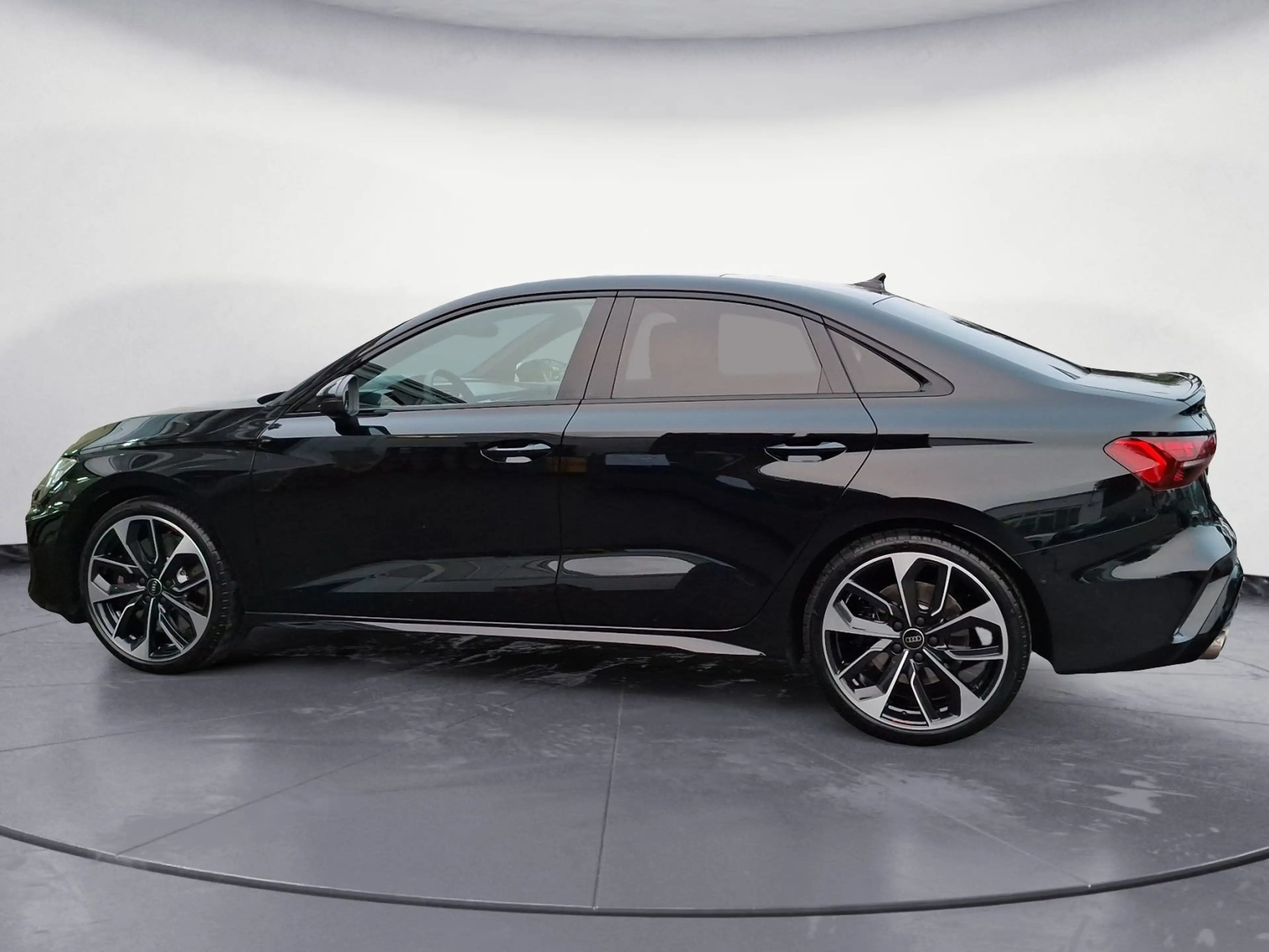 Audi S3 TFSI 245(333) kW(PS) S tronic — photo 3