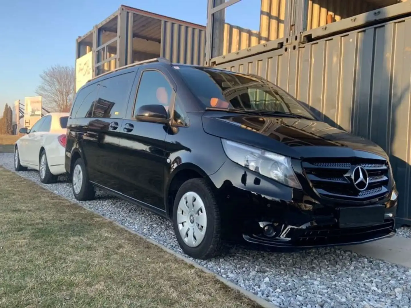 Mercedes-Benz Vito Vito Tourer Pro 111 BlueTEC extralang Schwarz - 1