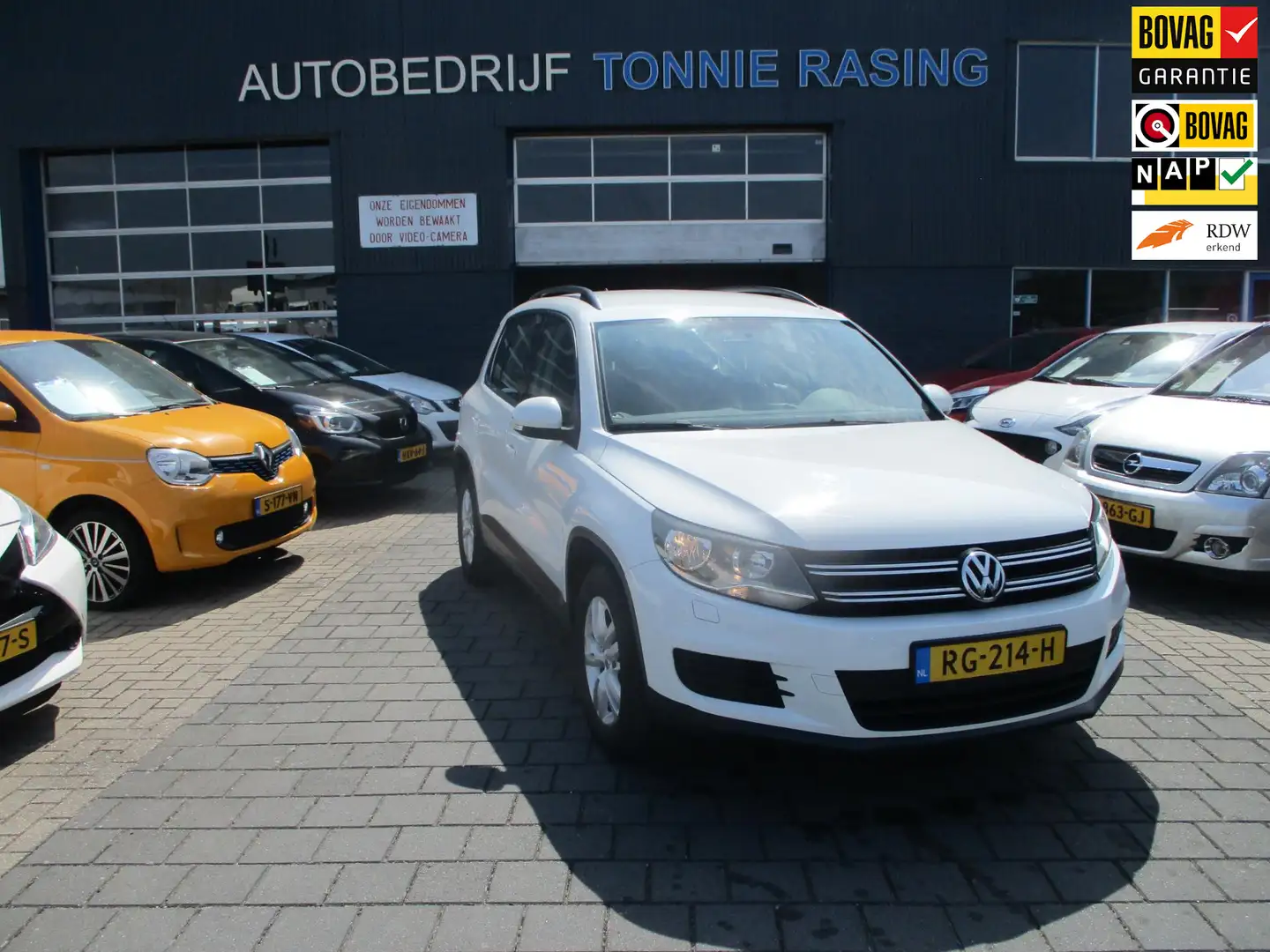 Volkswagen Tiguan 1.4 TSI Comfort&Design Edition Wit - 1