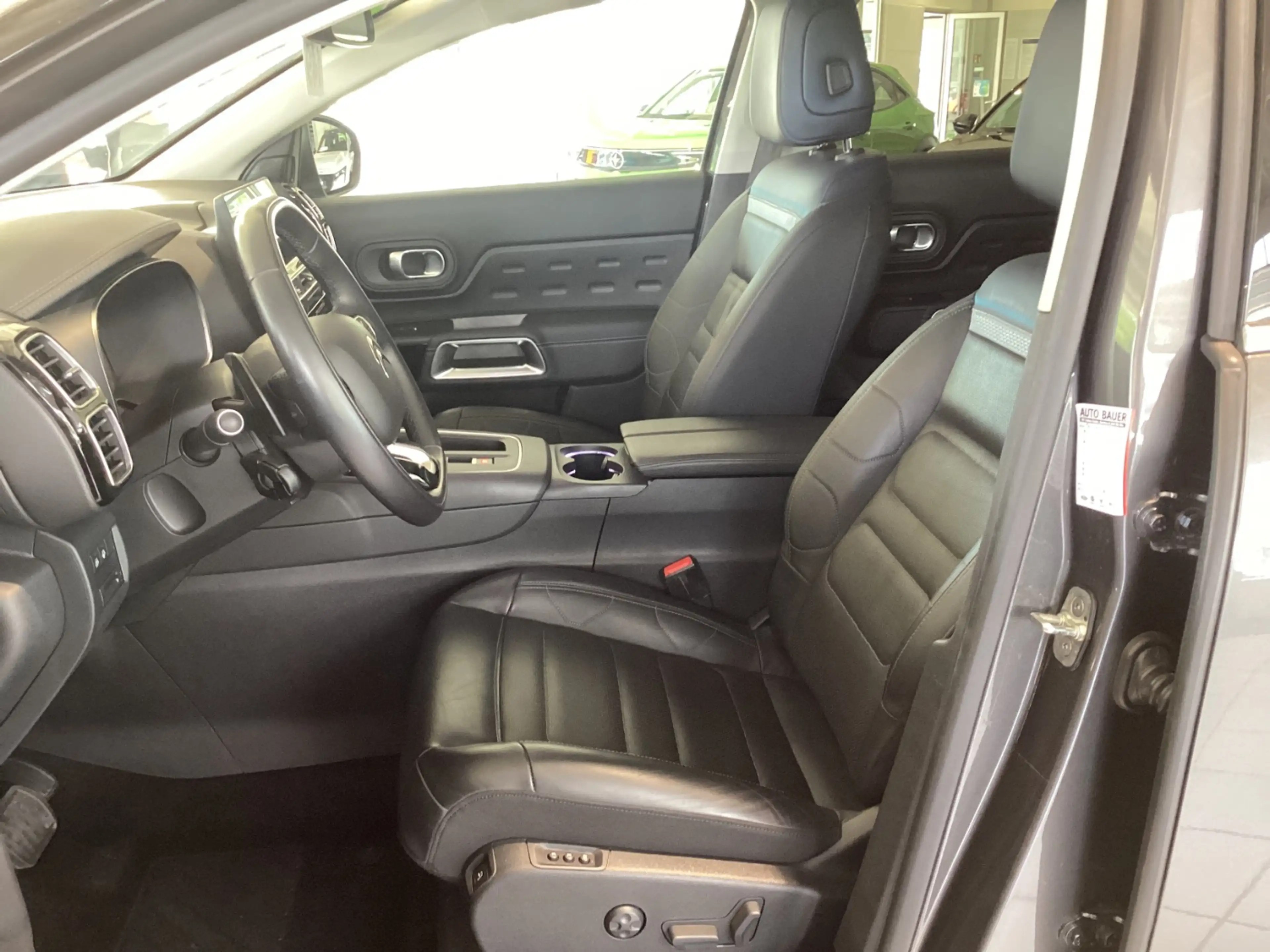 Citroen C5 Aircross 1.5 BlueHDI 130 MAX LED+Navi+DAB+SHZ — photo 12