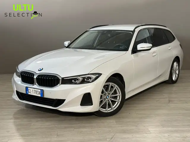 BMW 318 d Touring MHEV auto