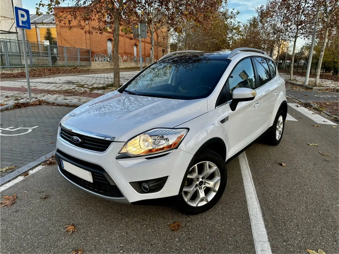 Ford Kuga 2.0TDCI Trend 2WD Blanco - 1