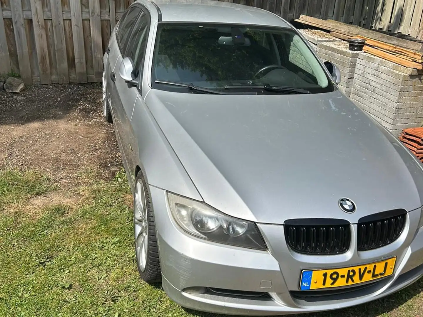 BMW 320 320i Executive Grey - 2