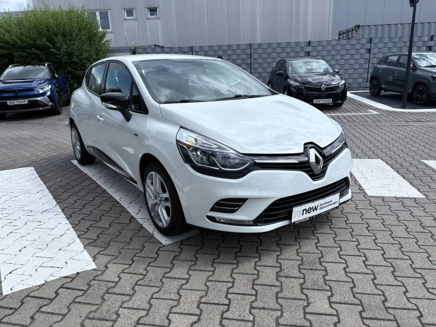 Renault Clio LIMITED 2018 ENERGY TCe 75 White - 1