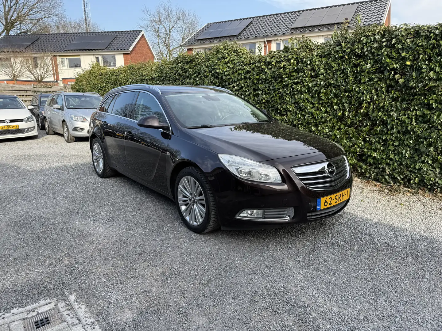 Opel Insignia Sports Tourer 1.4 Turbo EcoFLEX Business Edition | Bruin - 1