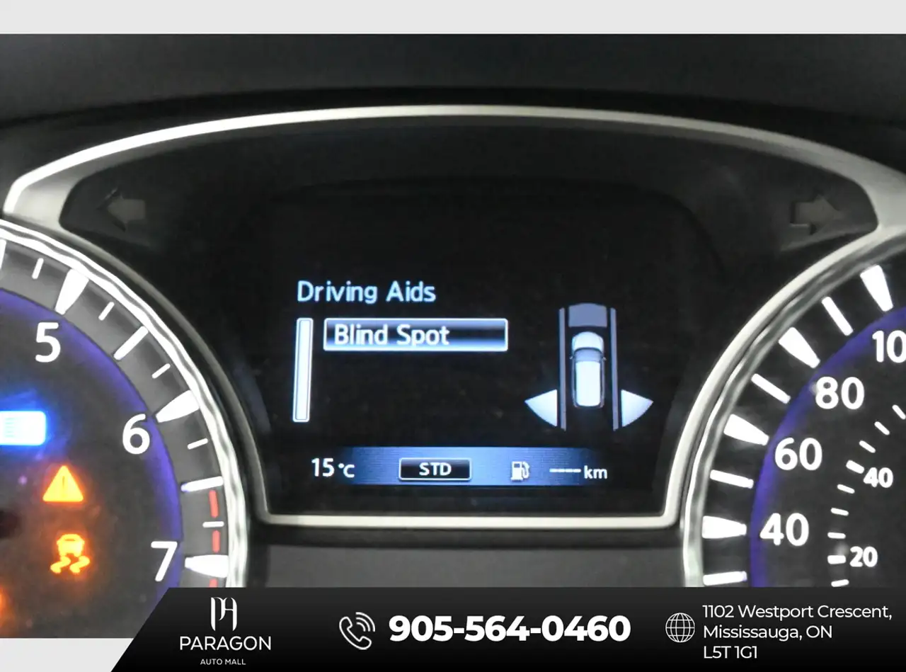 Infiniti QX60 снимка Infiniti QX60