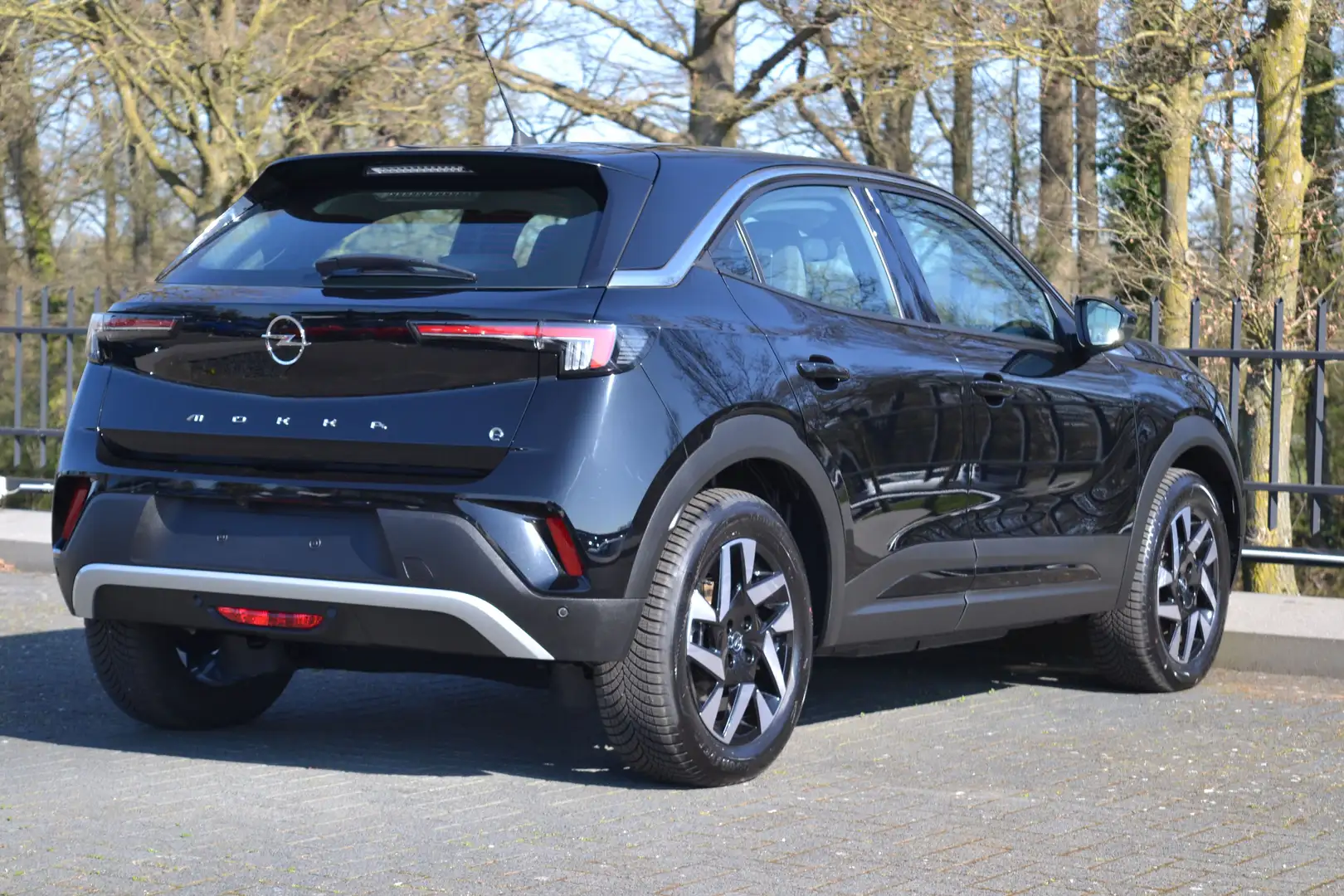 Opel Mokka-E Elegance 3-Fase Zwart - 2