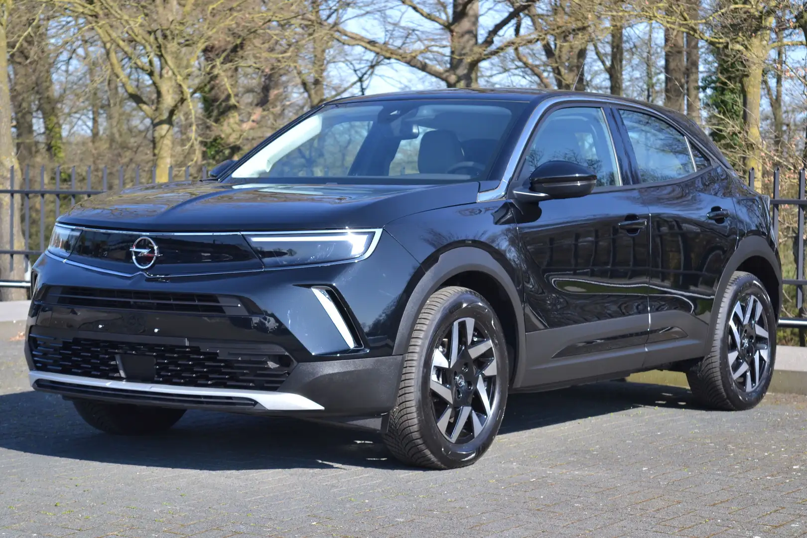 Opel Mokka-E Elegance 3-Fase Zwart - 1