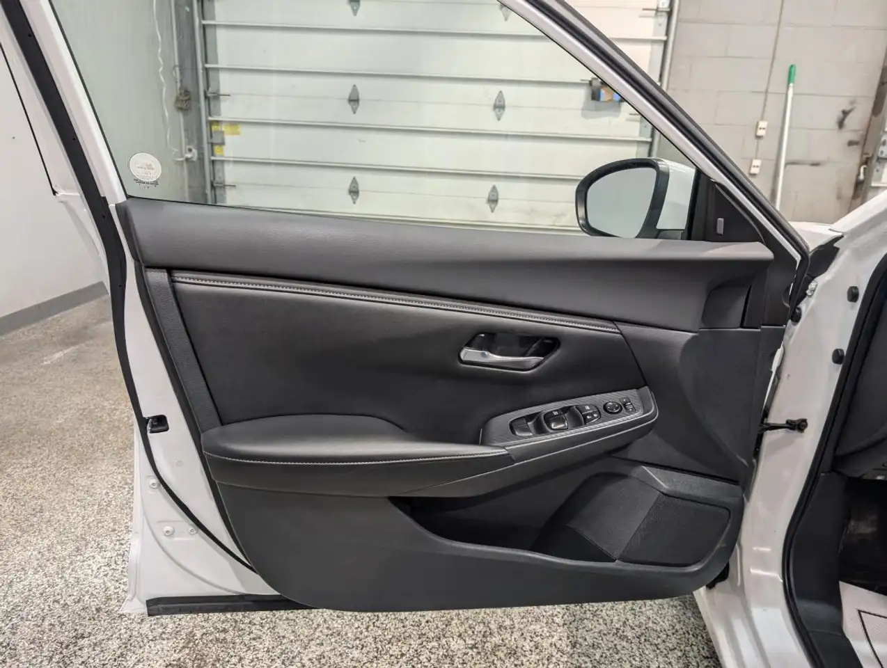 Nissan Sentra снимка Nissan Sentra
