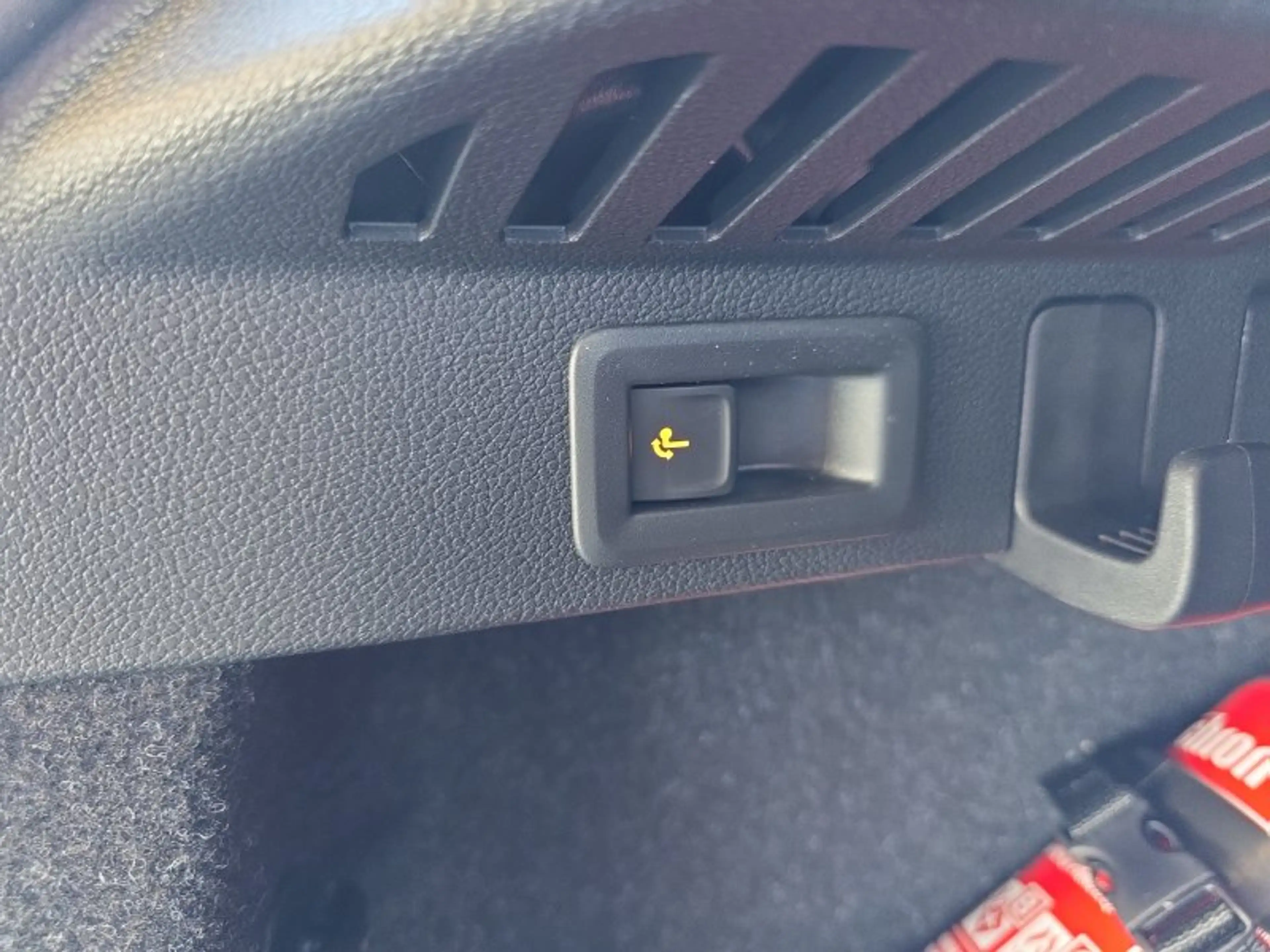 Skoda Kamiq Selection 1,5TSI DSG AHK/Kamera/LED/Kessy/Winterp. — photo 48