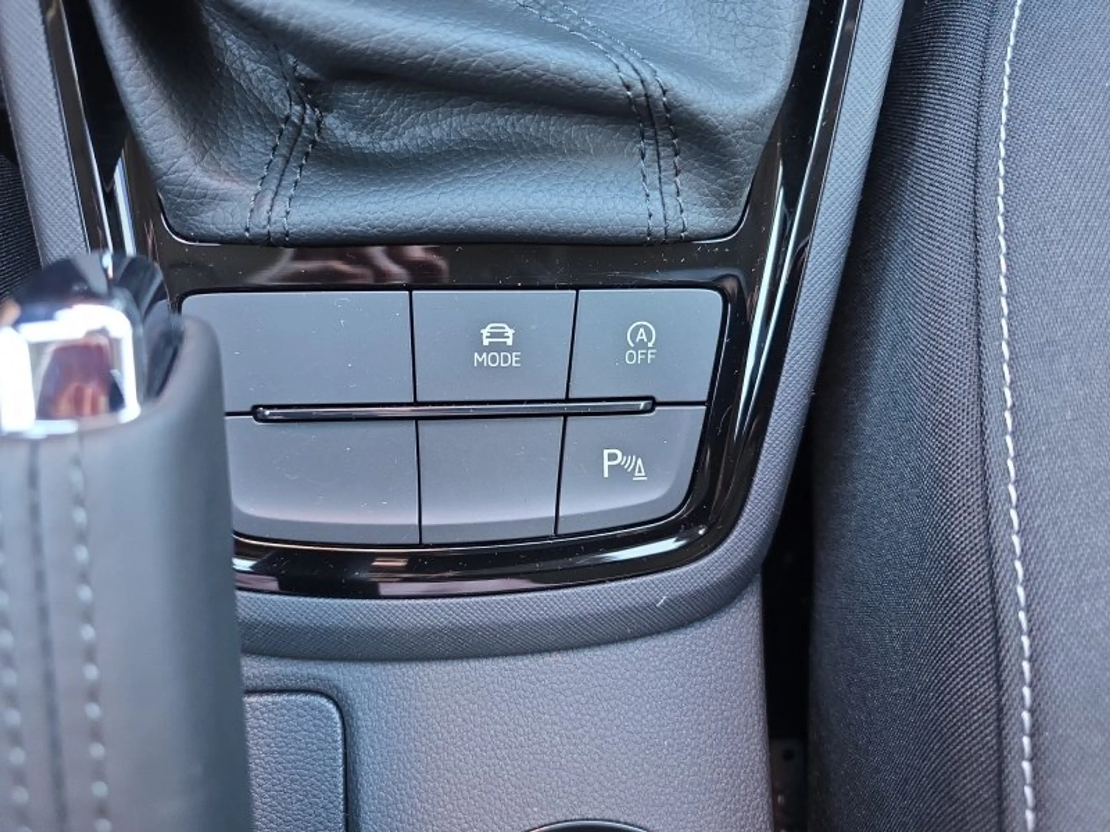 Skoda Kamiq Selection 1,5TSI DSG AHK/Kamera/LED/Kessy/Winterp. — photo 24