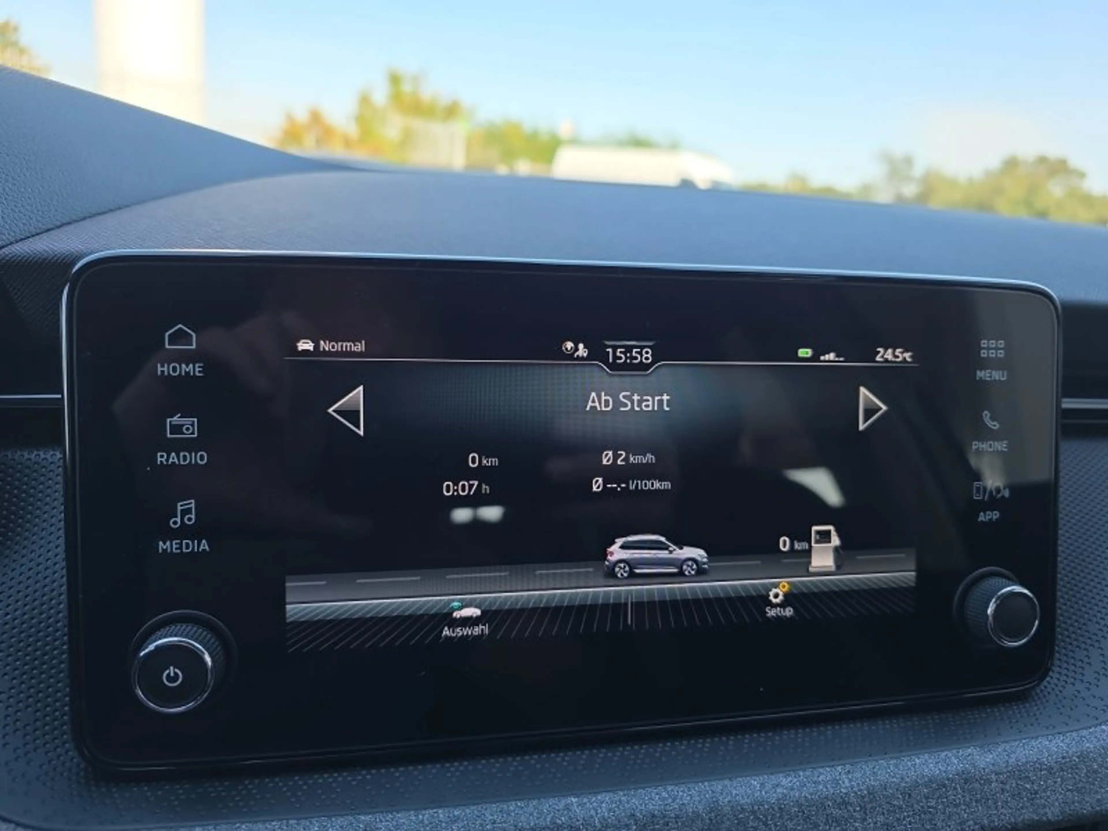 Skoda Kamiq Selection 1,5TSI DSG AHK/Kamera/LED/Kessy/Winterp. — photo 36