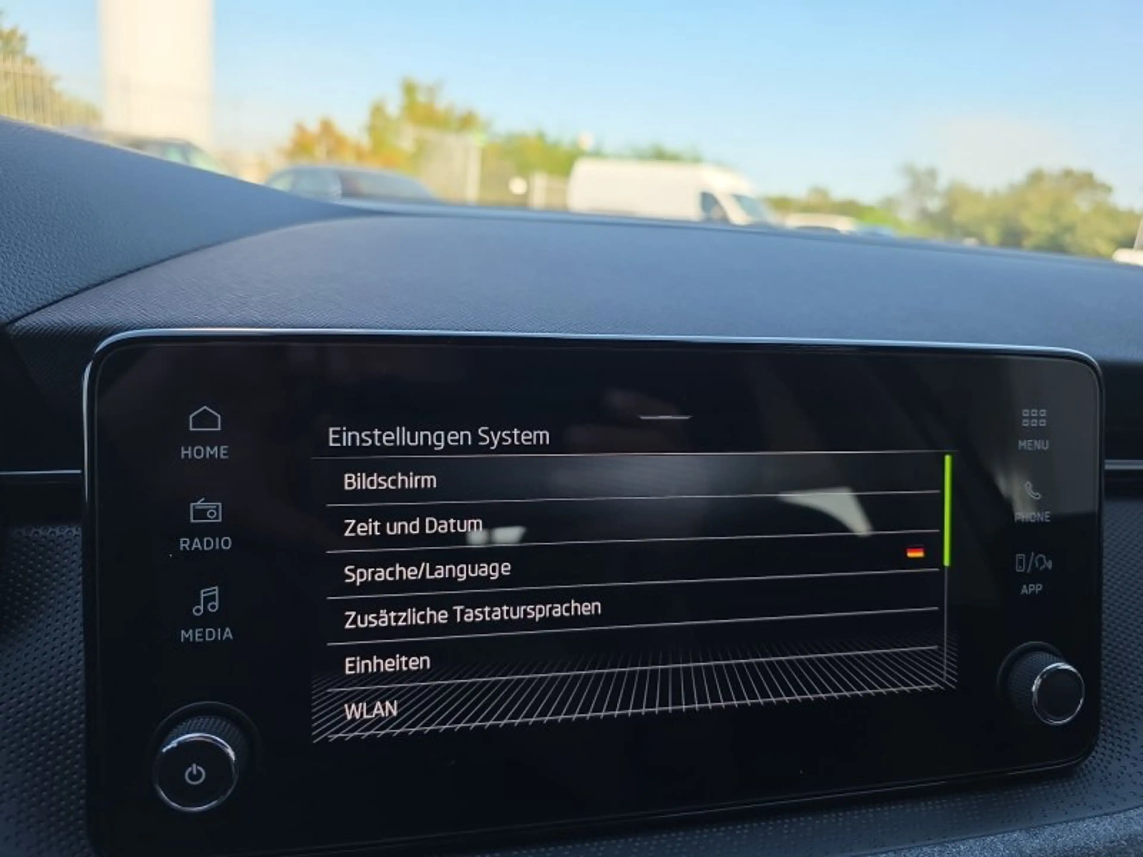 Skoda Kamiq Selection 1,5TSI DSG AHK/Kamera/LED/Kessy/Winterp. — photo 46