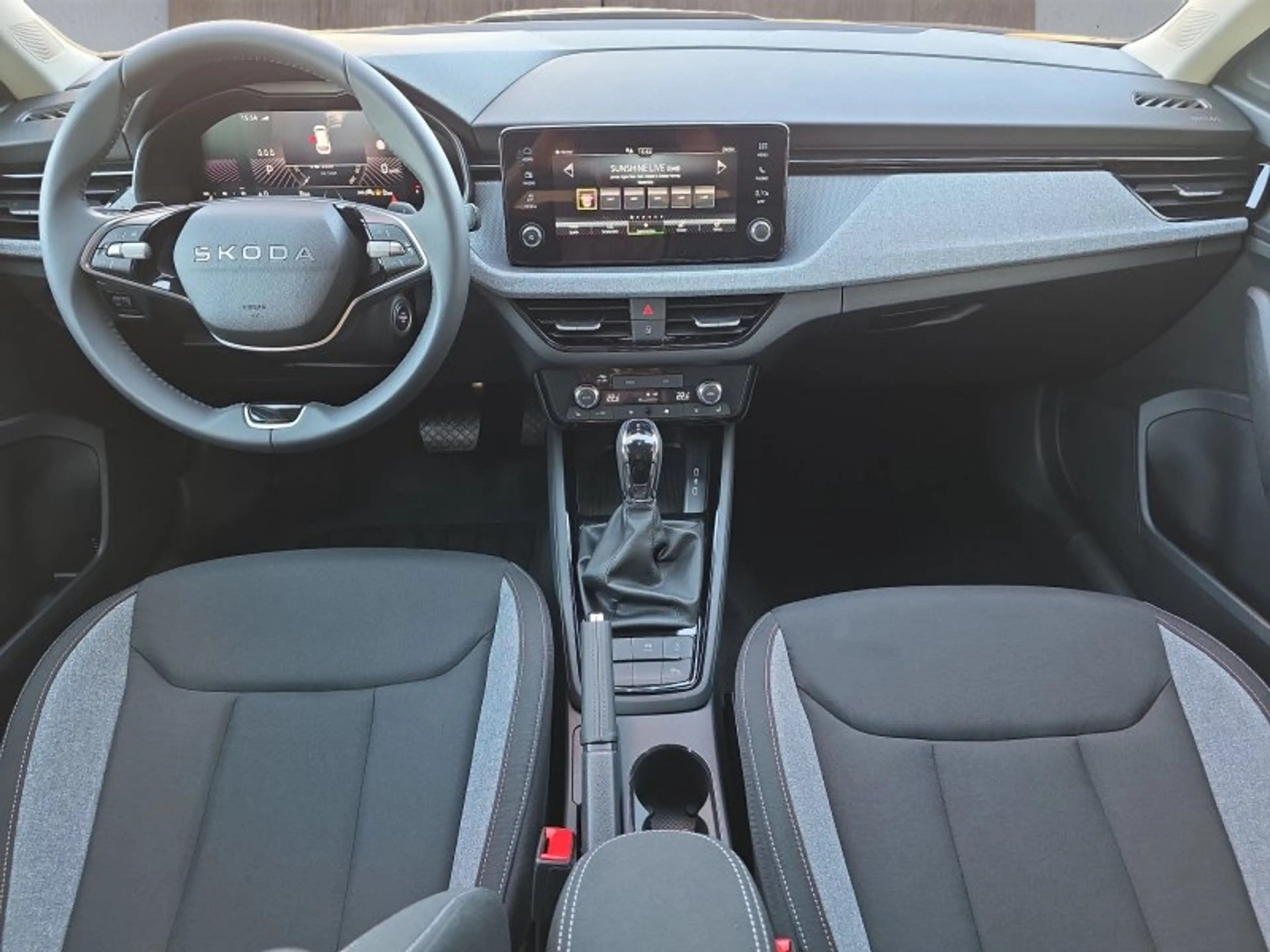Skoda Kamiq Selection 1,5TSI DSG AHK/Kamera/LED/Kessy/Winterp. — photo 10