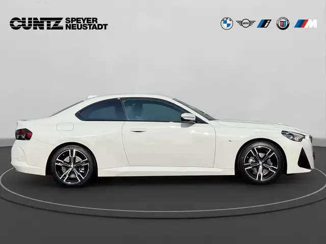 BMW 2 Series view 5