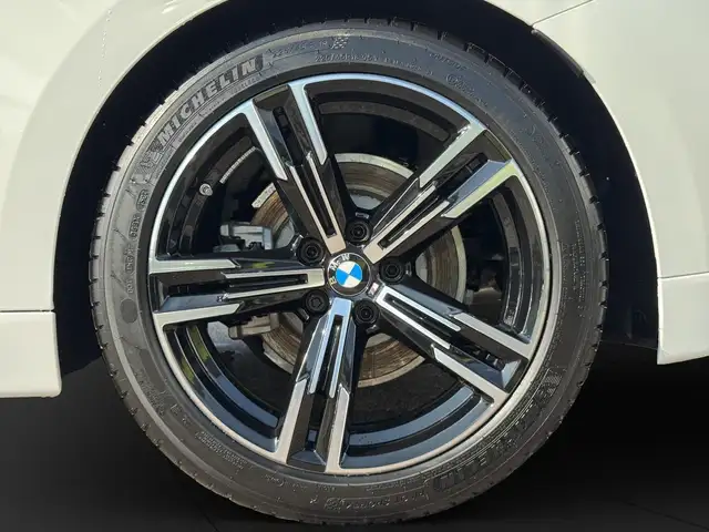 BMW 2 Series view 11