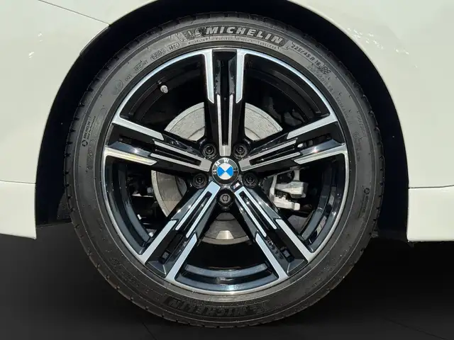 BMW 2 Series view 12