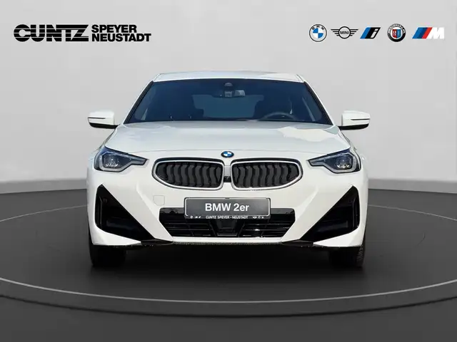 BMW 2 Series view 3