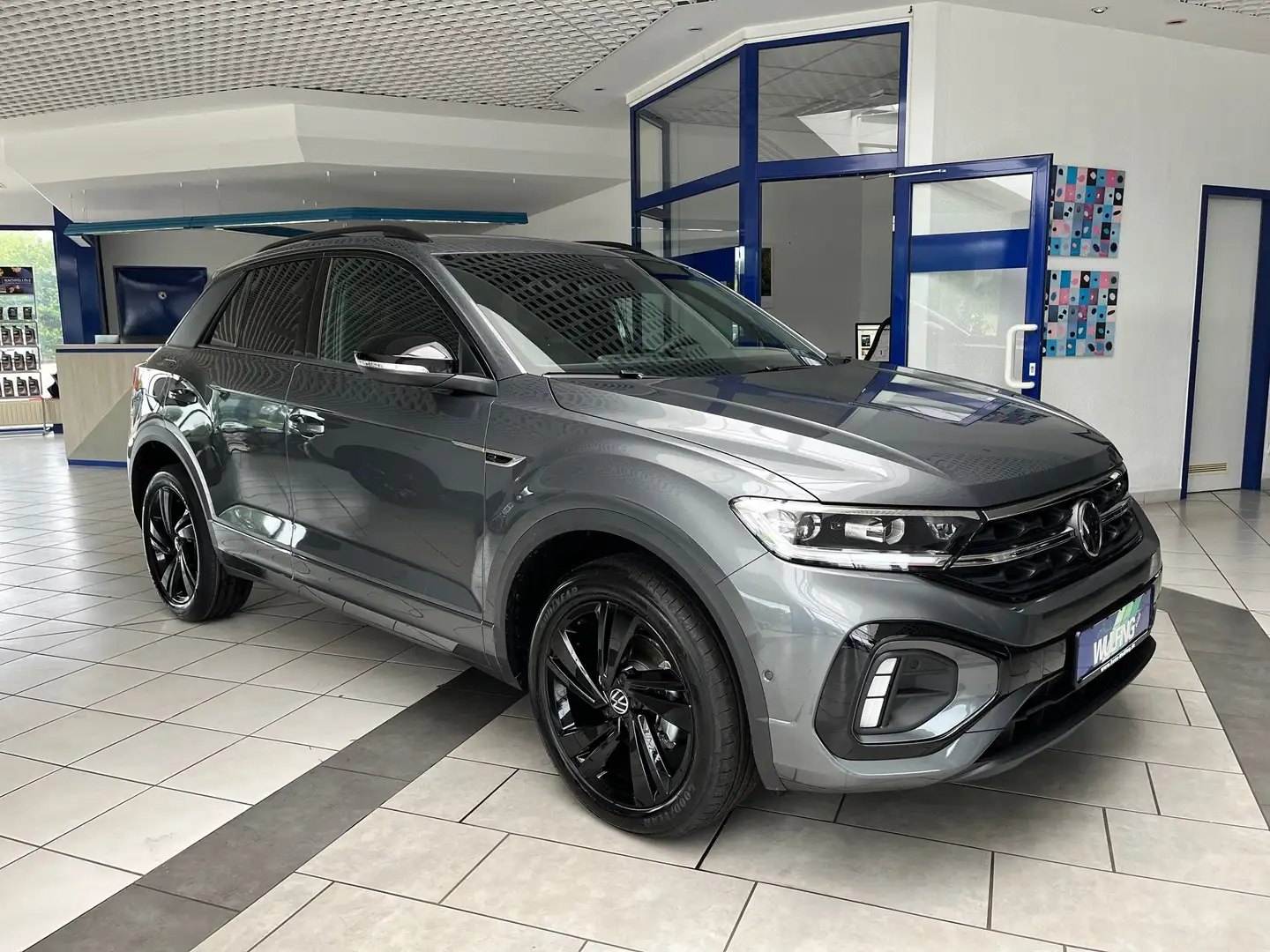 Volkswagen T-Roc R-LINE 1.5 TSI-DSG Black+Style,Pan.-Dach Gris - 1