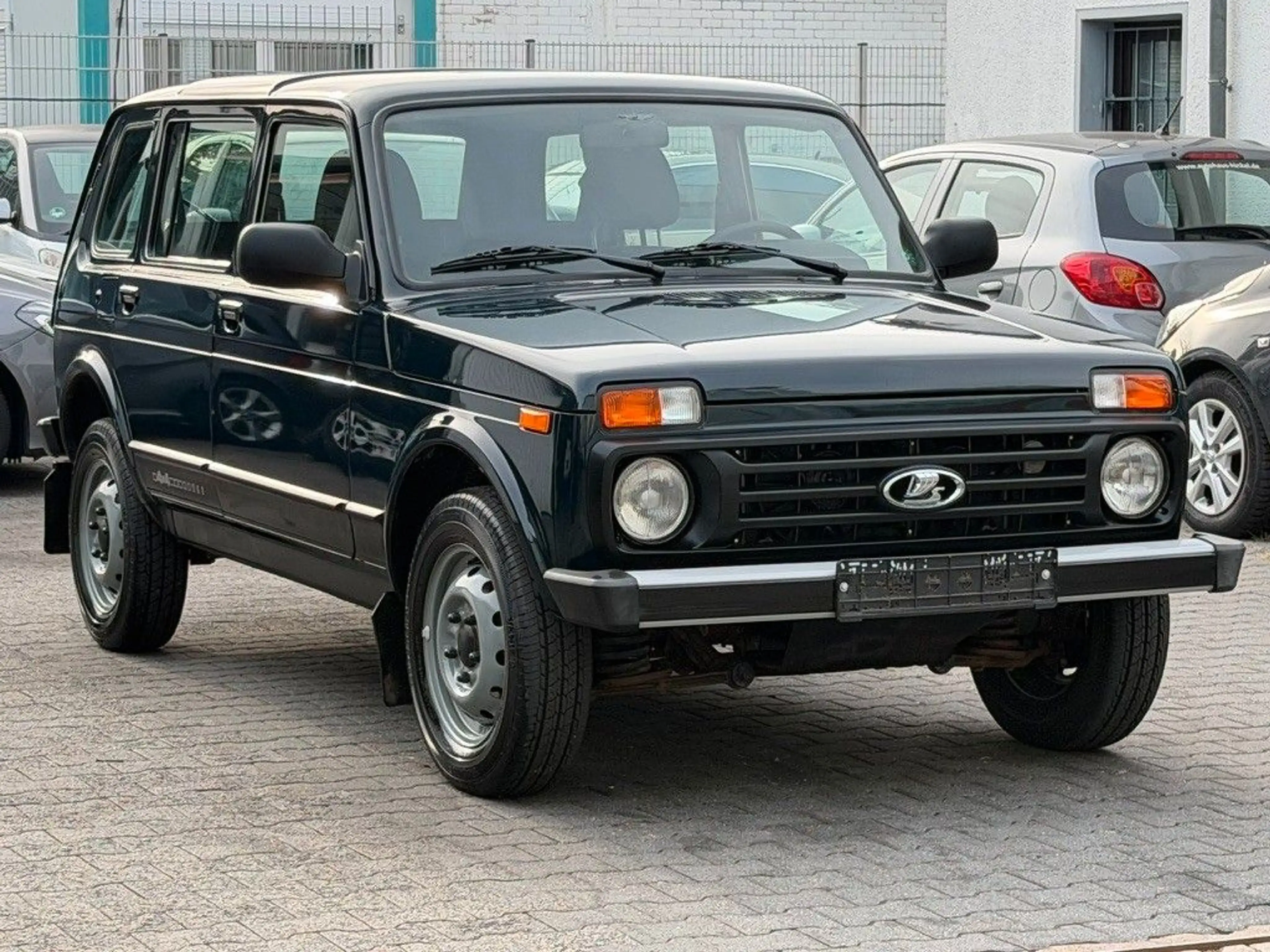 Lada Taiga 5-trg. Urban 4x4 — photo 2