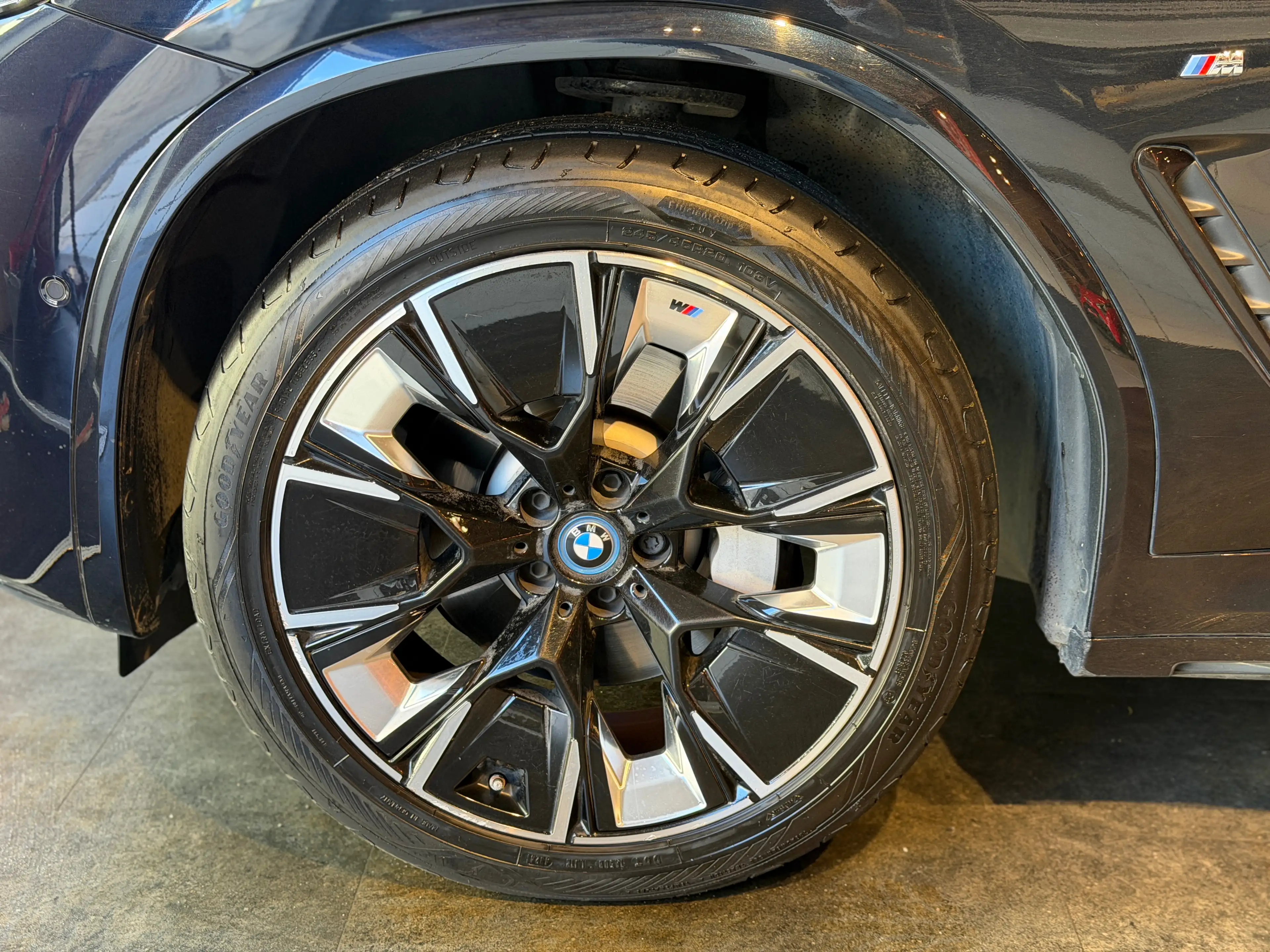 BMW iX3 80 kWh * NEW LIFT * FULL OPTIONS * H/K * PACK M * PANO * CARBONCSCHARZ * 1ER PROPRIO — photo 8