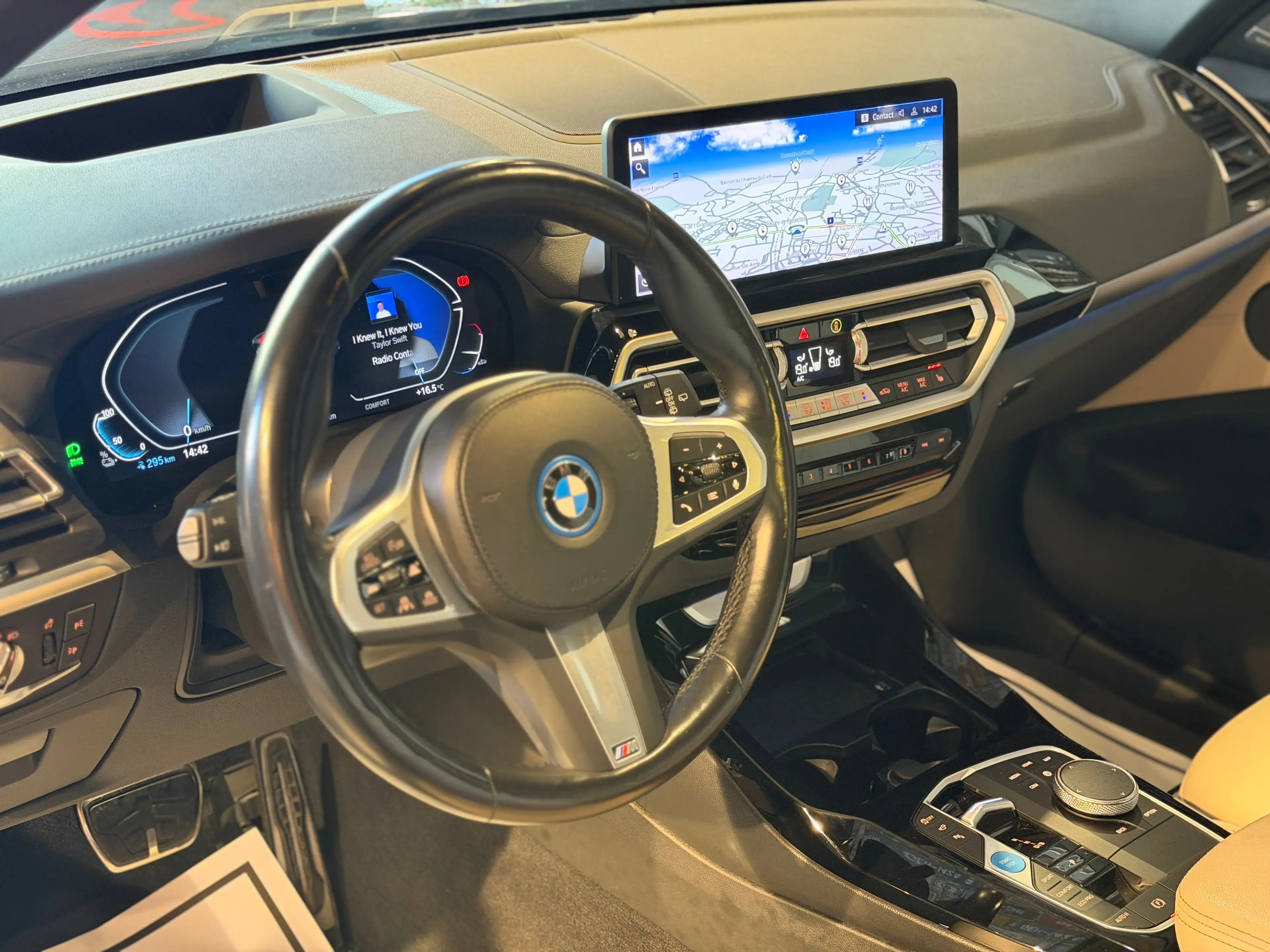 BMW iX3 80 kWh * NEW LIFT * FULL OPTIONS * H/K * PACK M * PANO * CARBONCSCHARZ * 1ER PROPRIO — photo 14