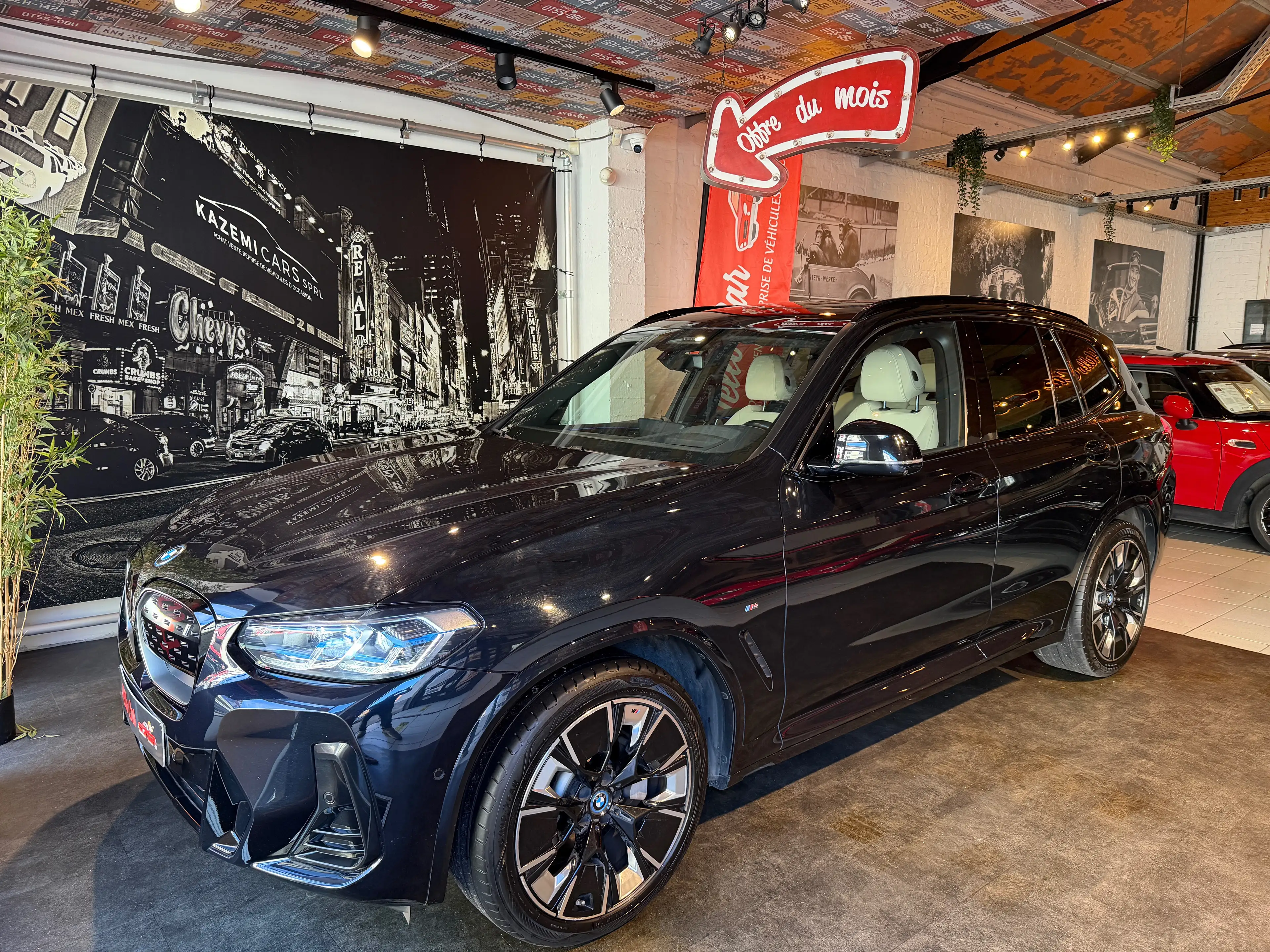 BMW iX3 80 kWh * NEW LIFT * FULL OPTIONS * H/K * PACK M * PANO * CARBONCSCHARZ * 1ER PROPRIO — photo 3