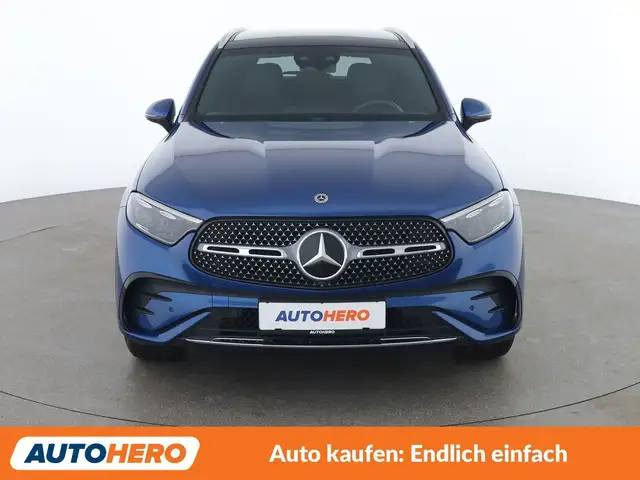 Mercedes-Benz GLC 220 GLC 220 d Mild-Hybrid 4Matic AMG Line Ansicht 9