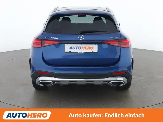 Mercedes-Benz GLC 220 GLC 220 d Mild-Hybrid 4Matic AMG Line Ansicht 5