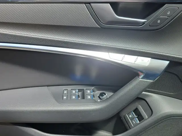 Audi A6 view 8