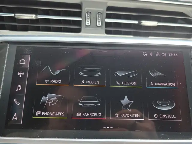 Audi A6 view 12