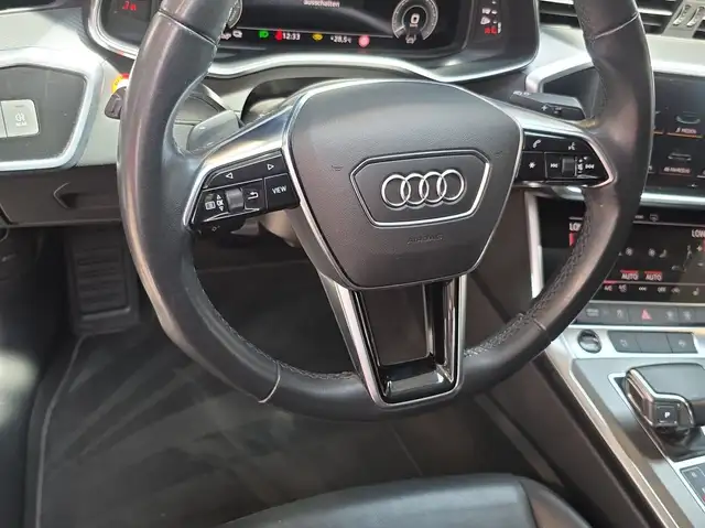 Audi A6 view 9