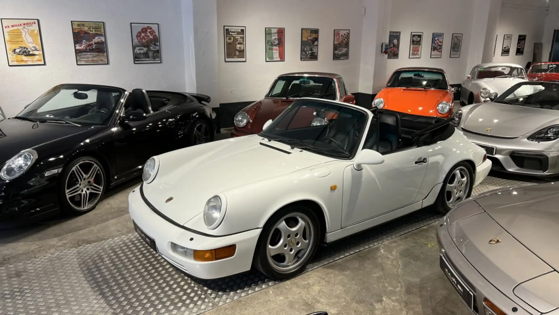 Porsche 964 3.6 Carrera 4 Cabrio Bílá - 2