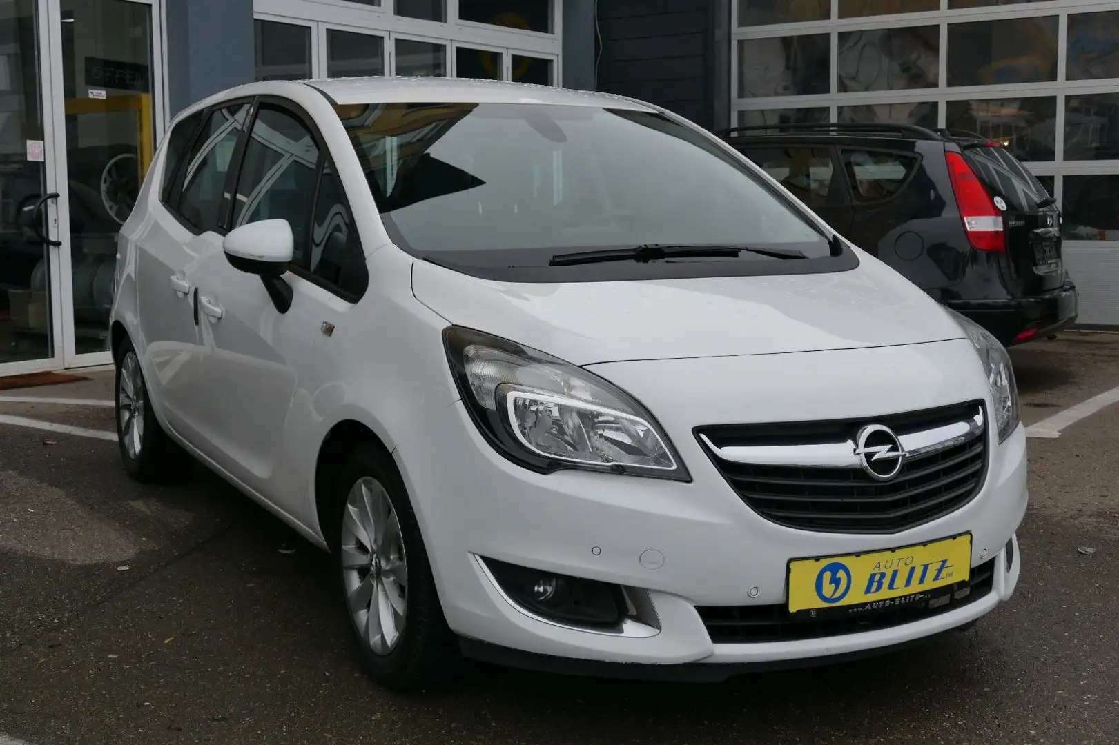Opel Meriva B Style EURO6*SHZ*PDC*ALU*KLIMA*LPG Weiß - 1