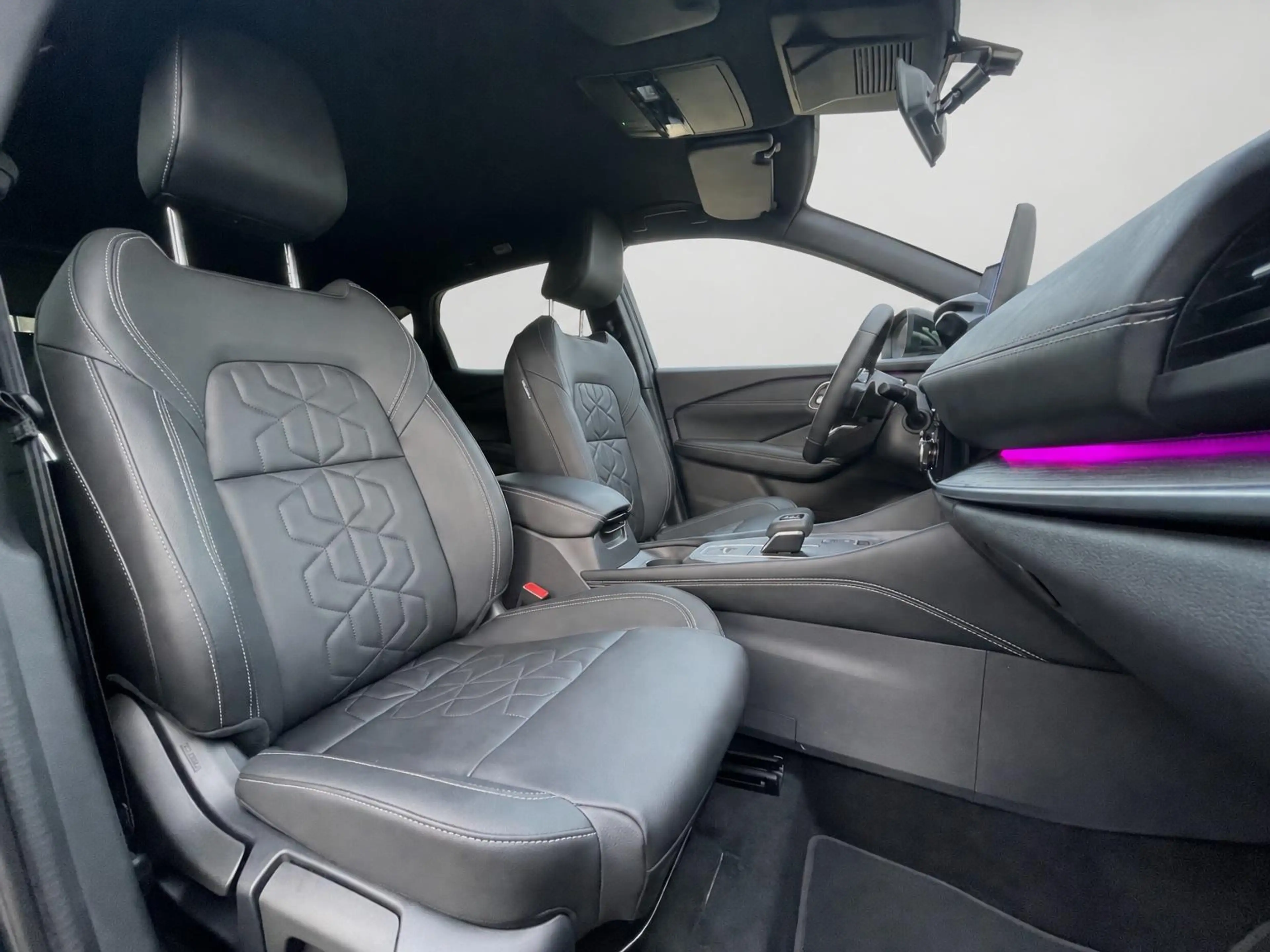 Nissan Qashqai 1.3 MHEV Xtronic Tekna — photo 11