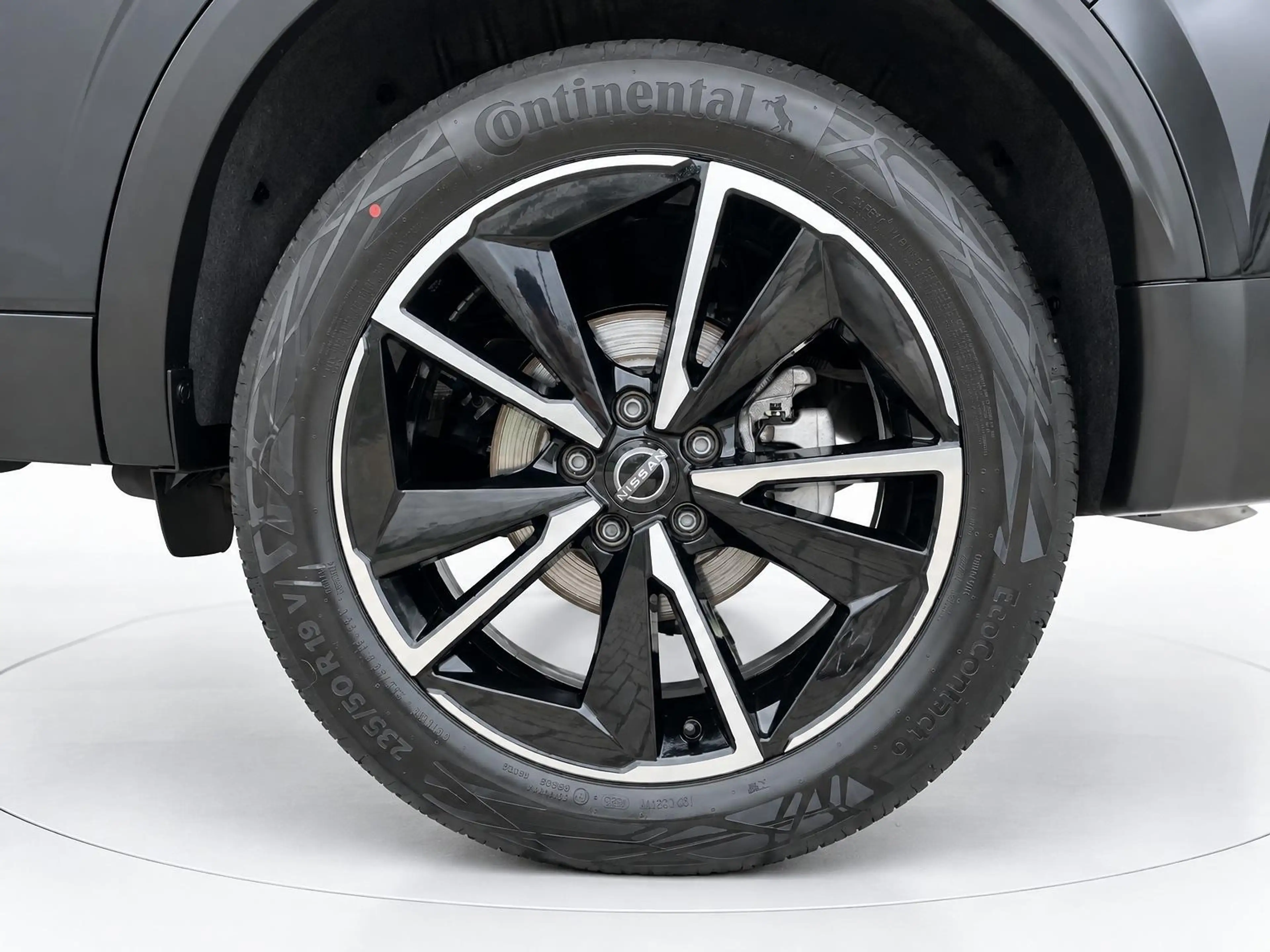 Nissan Qashqai 1.3 MHEV Xtronic Tekna — photo 16