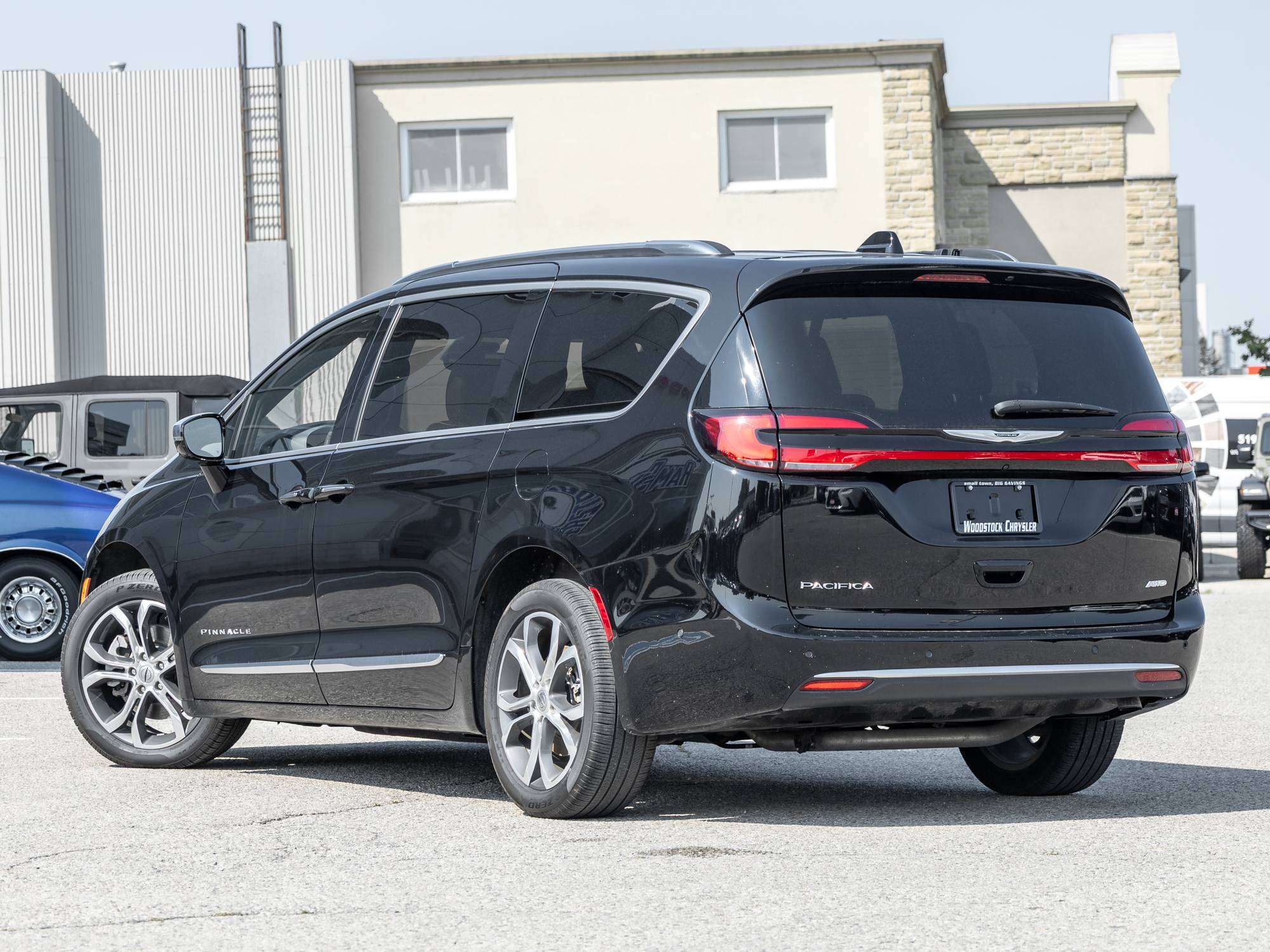2024 Chrysler Pacifica PINNACLE | AWD | LEATHER | ADAPTIVE | DVD | — снимка 1