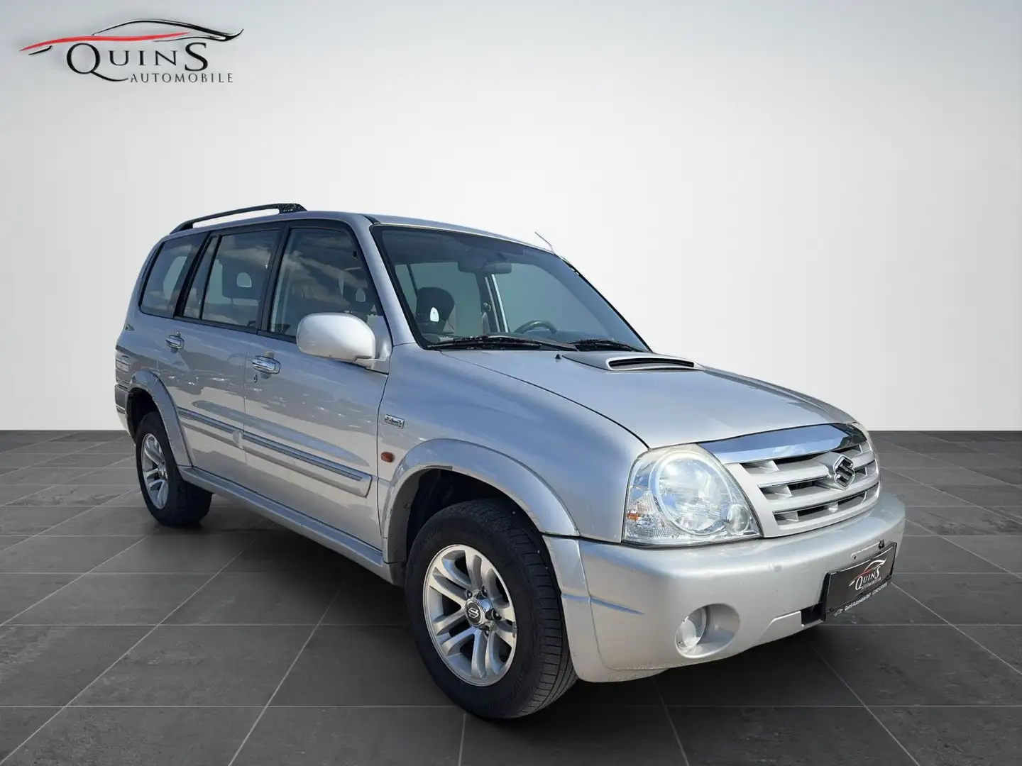 Suzuki Grand Vitara 5-trg. 2.0 TD XL7 Comfort 4X4 TÜV Plateado - 1