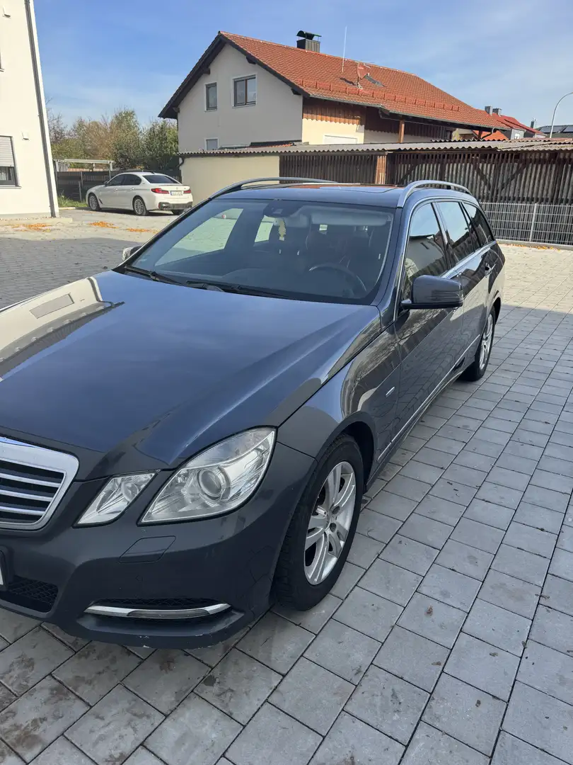 Mercedes-Benz E 300 T CDI DPF BlueEFFICIENCY 7G-TRONIC - 2