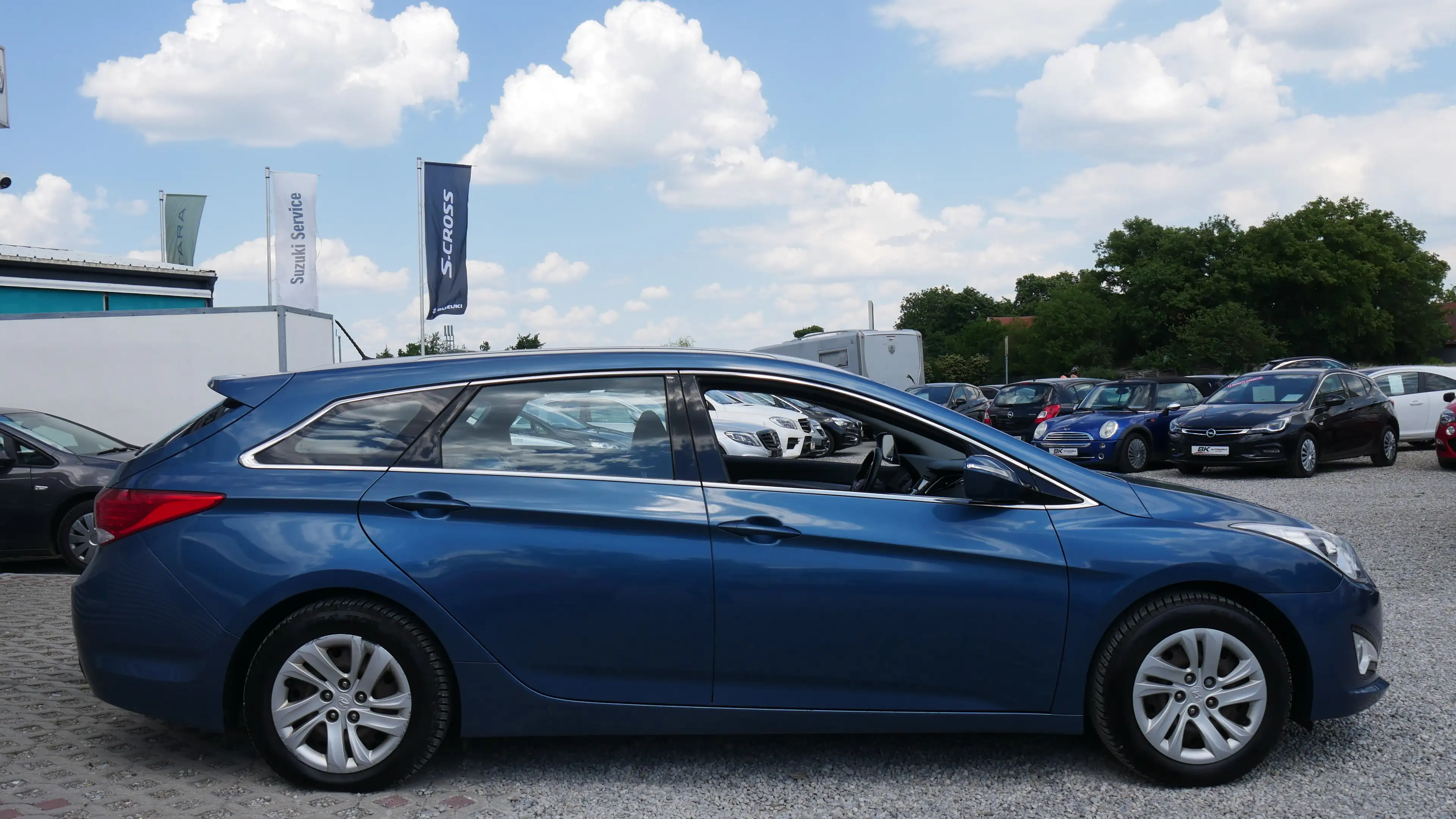 Hyundai i40 TÜV,- Kundendienst Neu Klima Tempomat AUX USB — photo 2